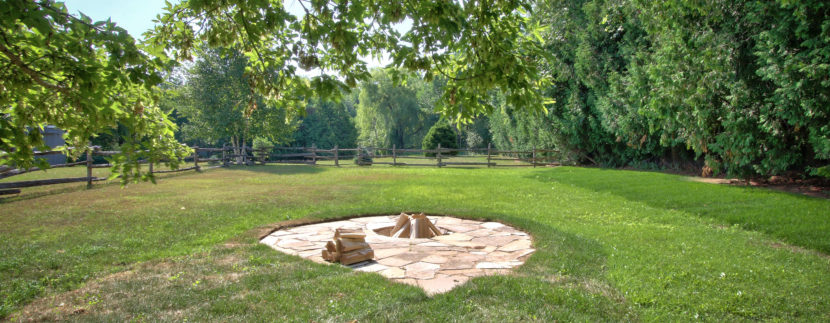 firepit and yard