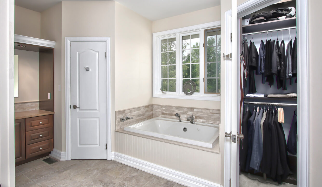32 West Village Dr Full Resolution 78