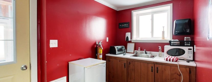 family cabin - kitchen