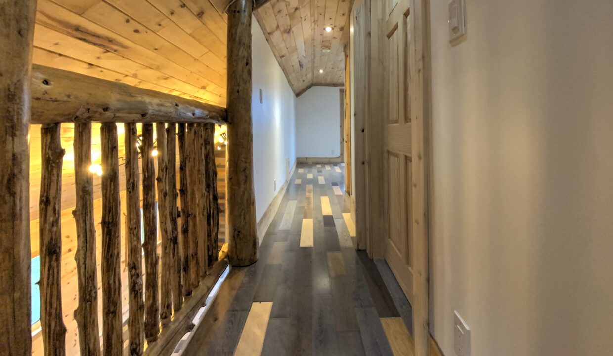upstairshall