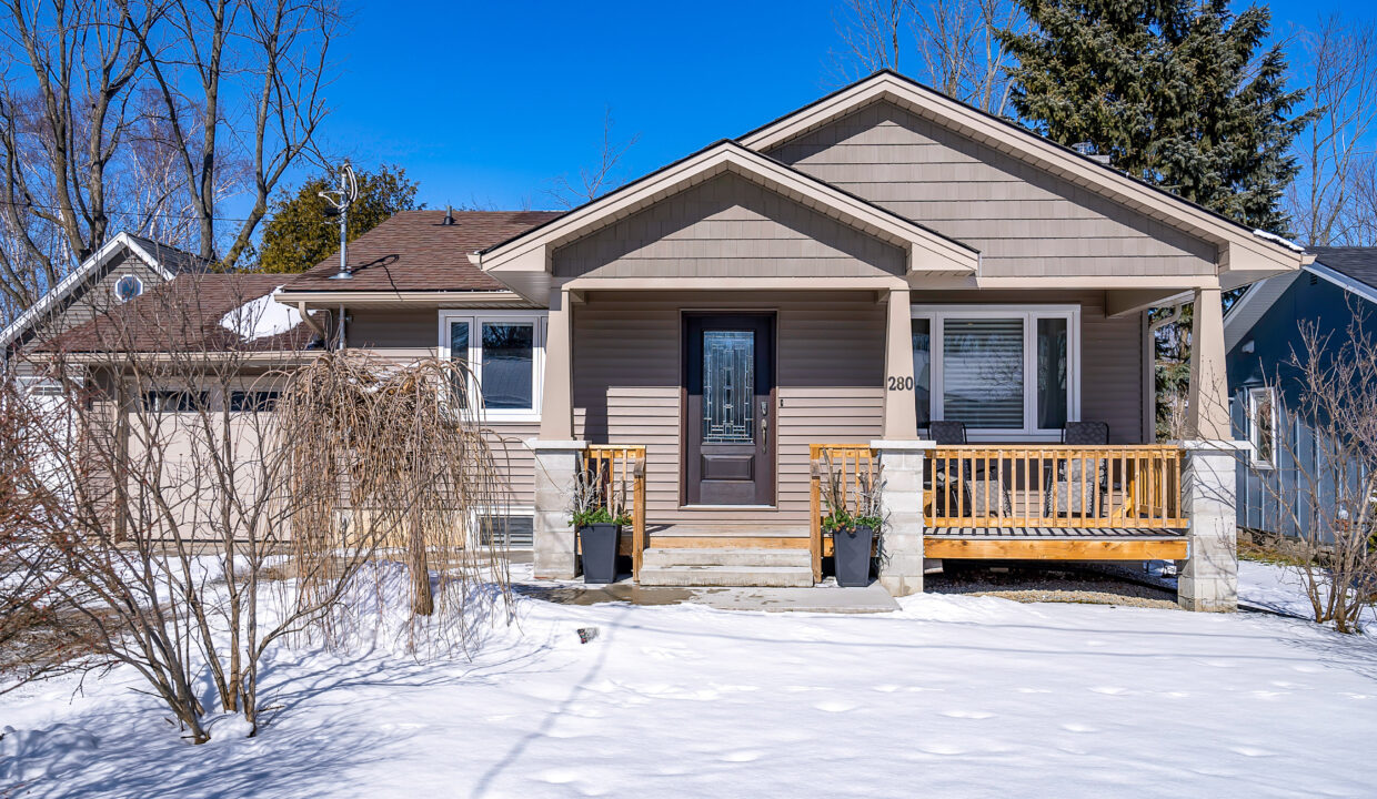 Real Estate Photographer in Meaford, Ontario, Canada.