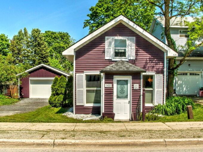165 Sykes Street North, Meaford | Bay2Mtn.com